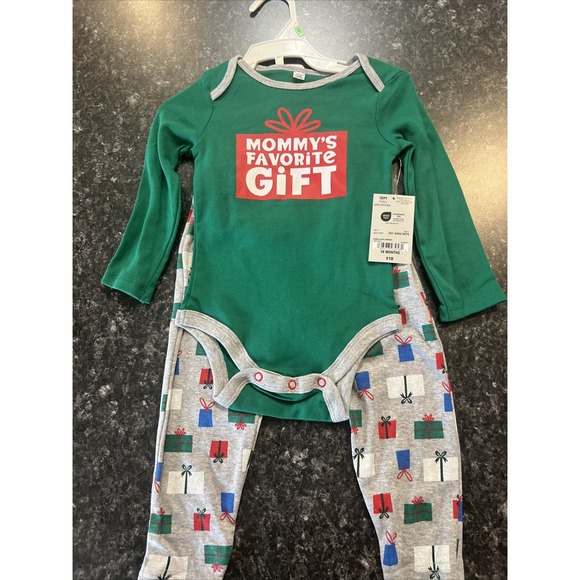 Okie Dokie Baby Christmas Mommy's Favorite Gift Pajama‎ Set Size 18 Months - Picture 1 of 6